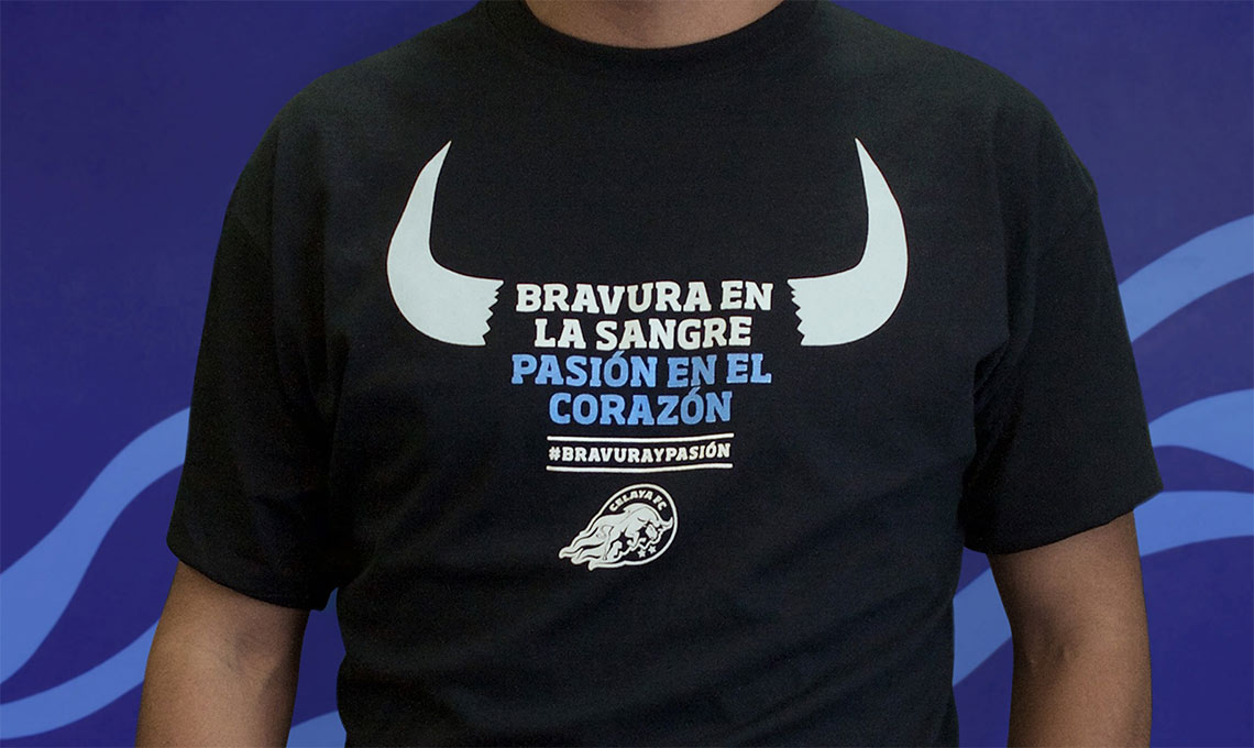 A man with a new vision wearing a t-shirt with horns on it.